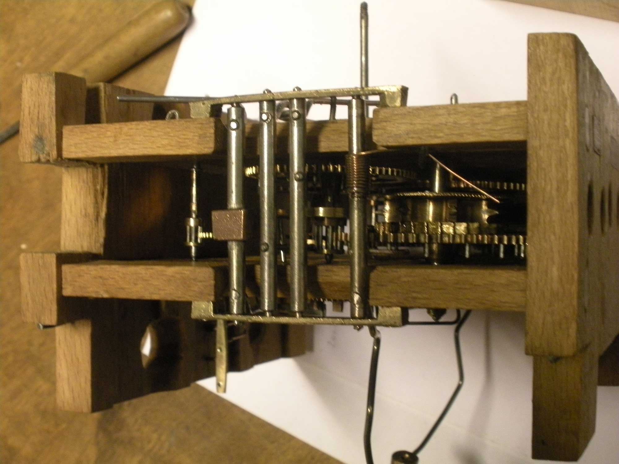 kuckucksuhr_zusammenbau_5.jpg kuckucksuhr_zusammenbau_5.jpg